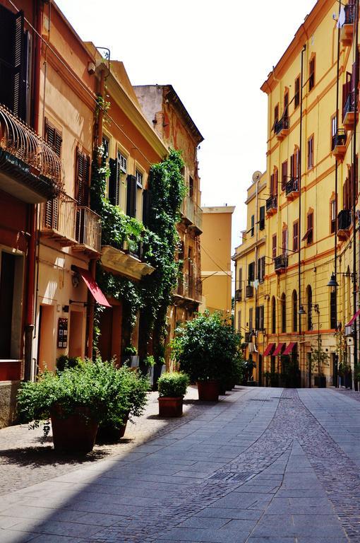 Suite Via Sulis 61 Cagliari Zewnętrze zdjęcie